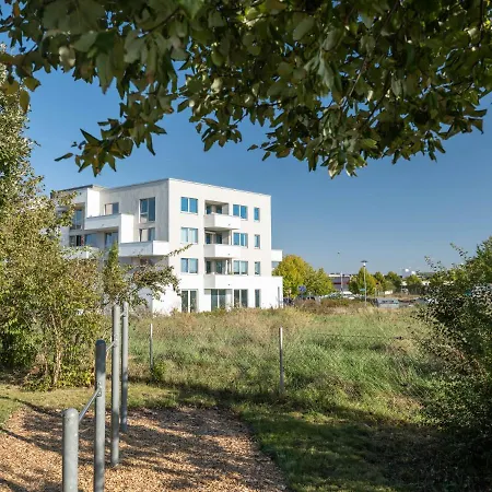 Bohnapartments - Nordkap-suiten - Kostenpfl Parkplatz - Moderner Neubau - Erdgeschoss - Fussbodenheizung Ερφούρτη