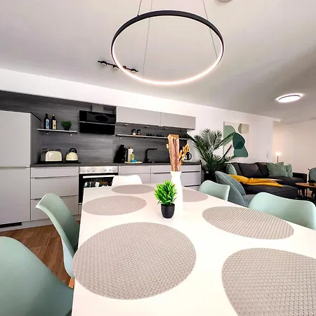 Bohnapartments - Nordkap-suiten - Kostenpfl Parkplatz - Moderner Neubau - Erdgeschoss - Fussbodenheizung * Ερφούρτη
