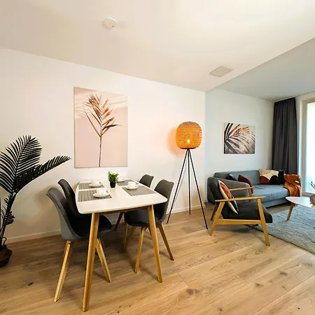 Bohnapartments - Nordkap-suiten - Gratis Parkplatz - Moderner Neubau - Erdgeschoss - Fussbodenheizung Apartment